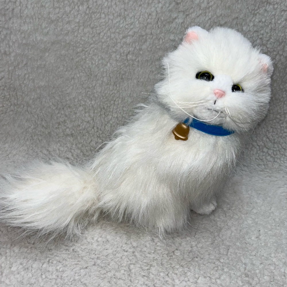 Stuart Little cat plush Snowbell 9" 2002 vintage white & fluffy